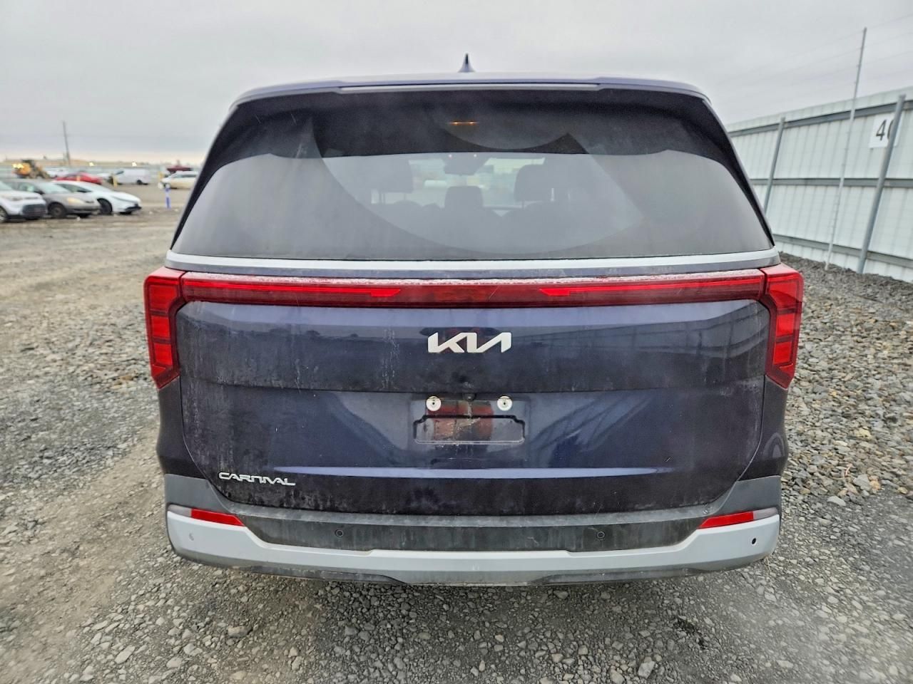 2025 KIA Carnival lx