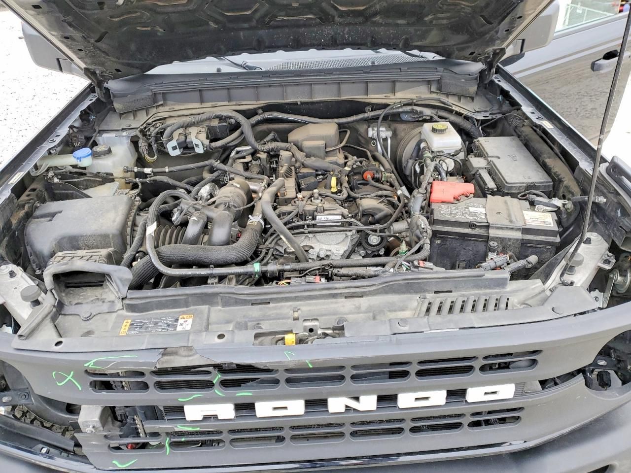 2023 Ford Bronco Base