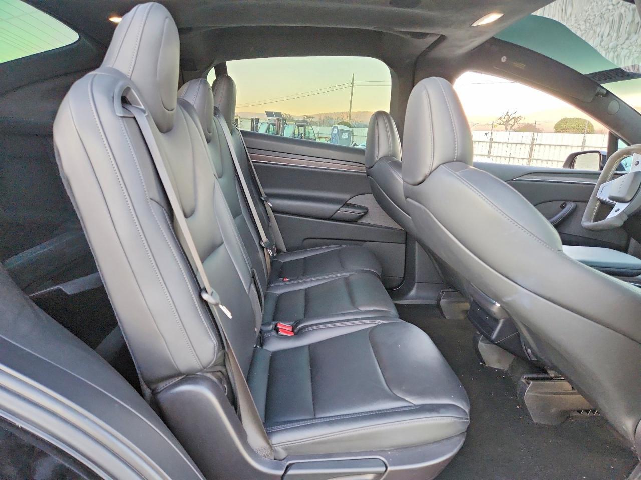 2023 Tesla Model x