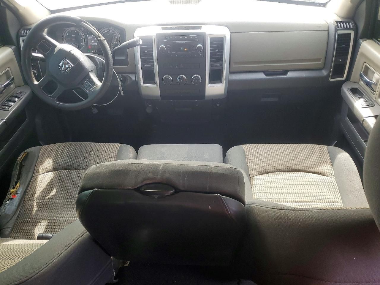 2012 Dodge Ram 1500 slt