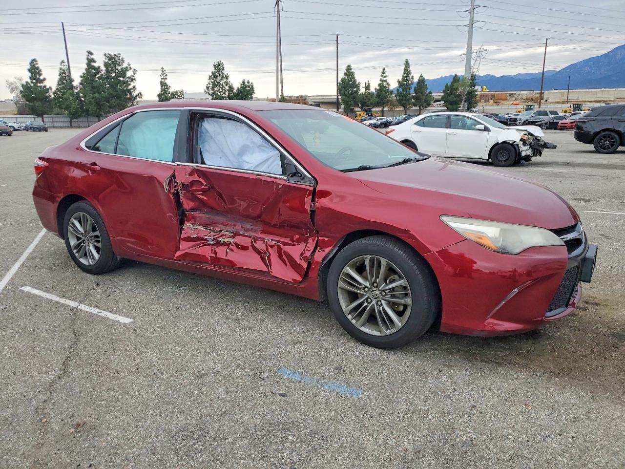 2016 Toyota Camry se