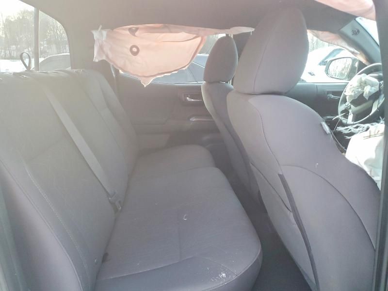 2018 Toyota Tacoma Double cab