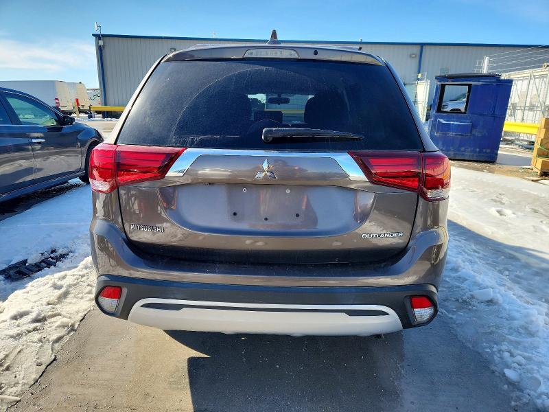 2019 Mitsubishi Outlander es