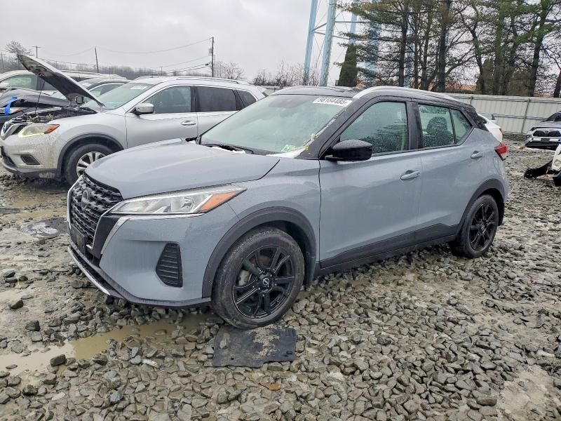 2023 Nissan Kicks sv