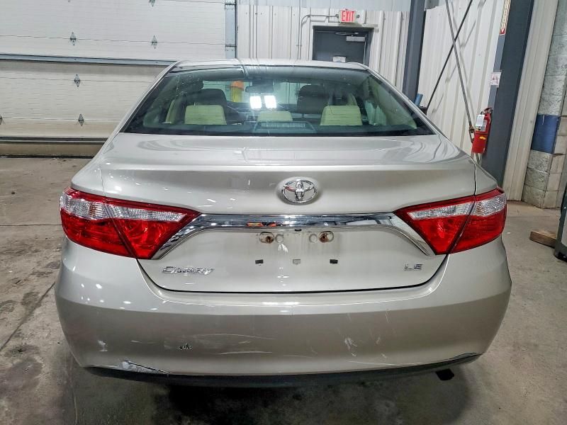 2015 Toyota Camry le