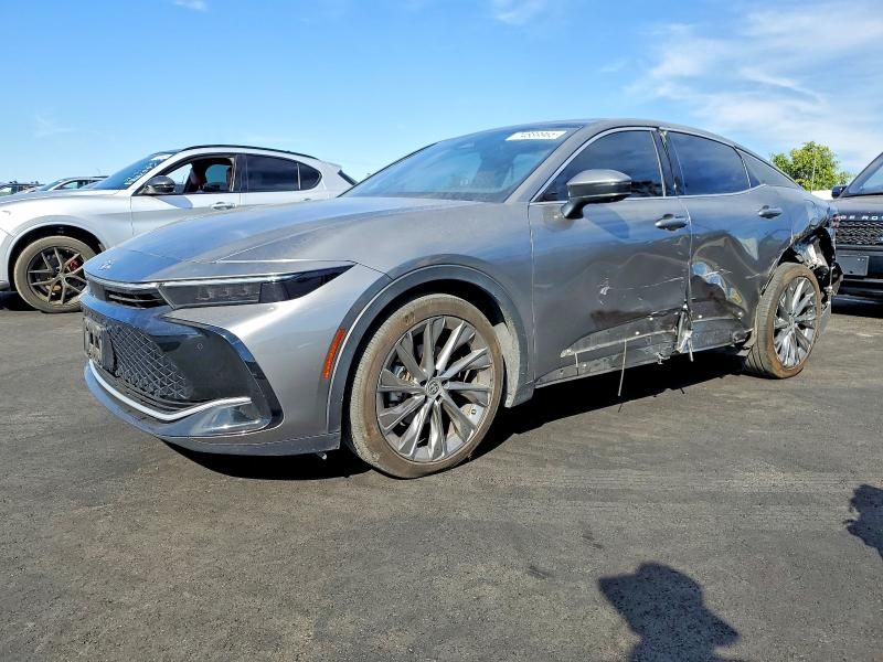 2023 Toyota Crown xle