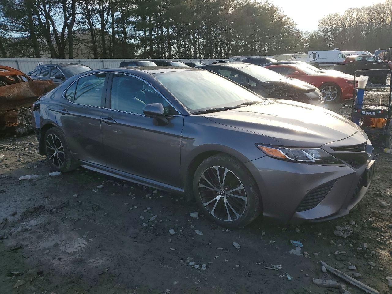 2020 Toyota Camry se