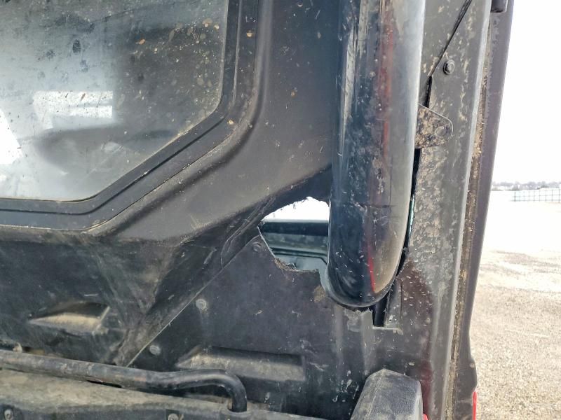 2016 Honda Pioneer 1000 Utility Vehicle