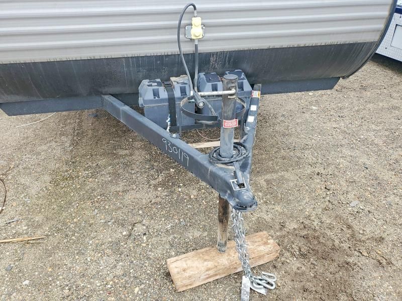 2023 Coleman Lantern lt