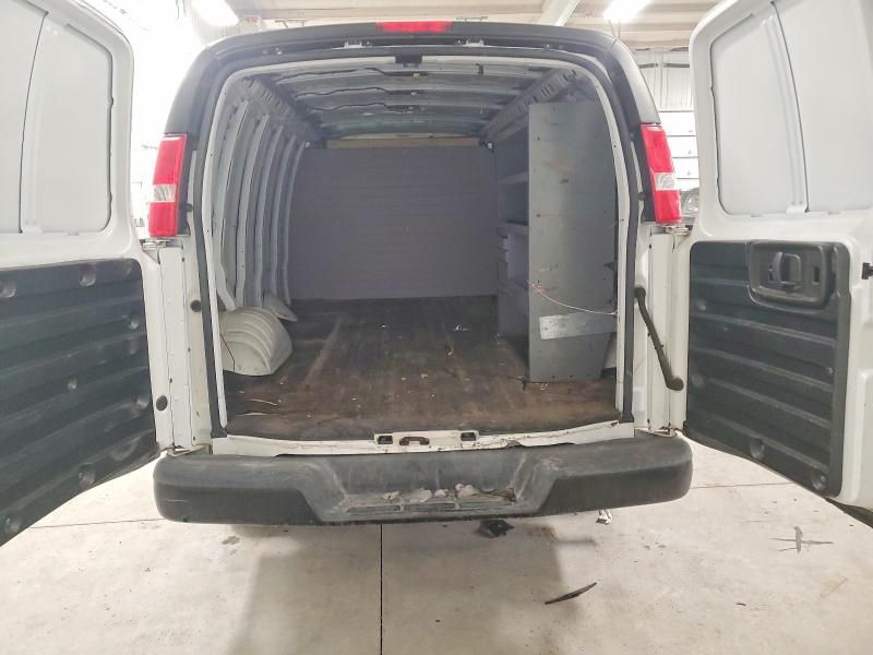 2016 Chevrolet Express G2500 Delivery van