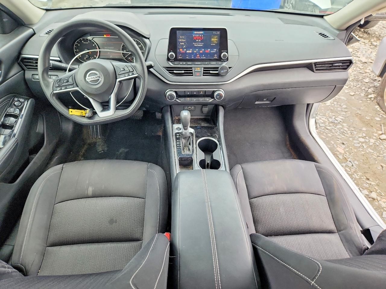 2021 Nissan Altima sv