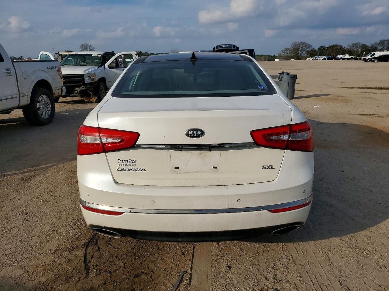 2016 KIA Cadenza Luxury