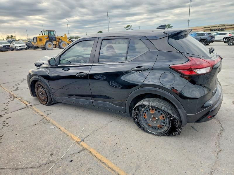 2022 Nissan Kicks s