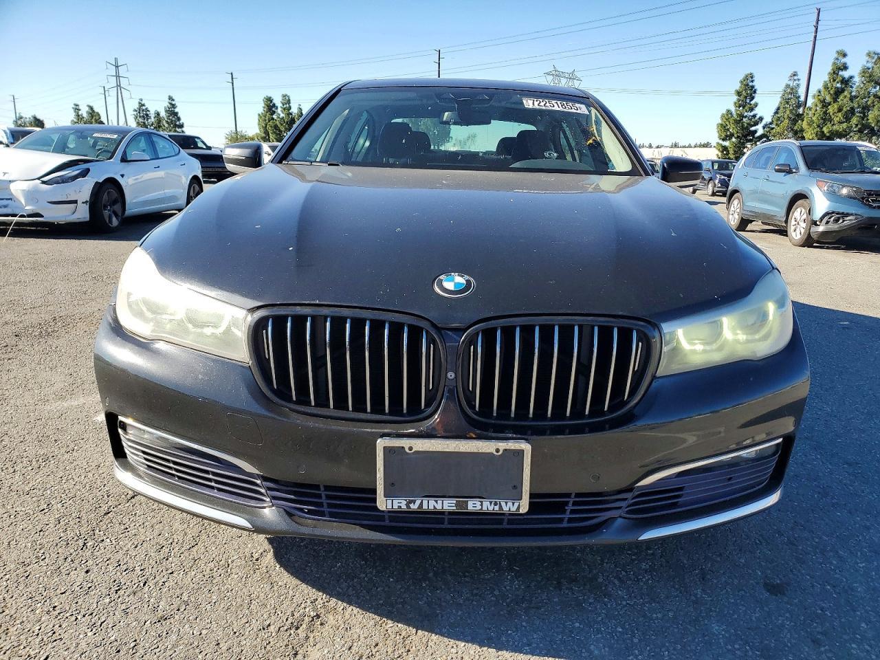 2017 BMW 740 i