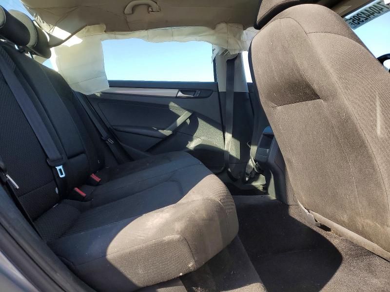 2014 Volkswagen Passat s