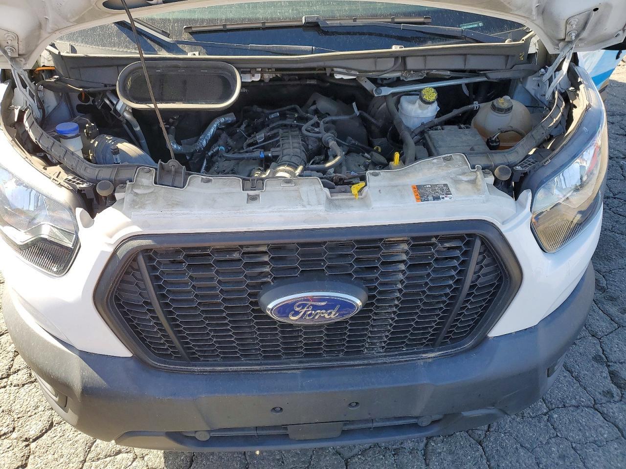 2022 Ford Transit 250 Utility / Service Van