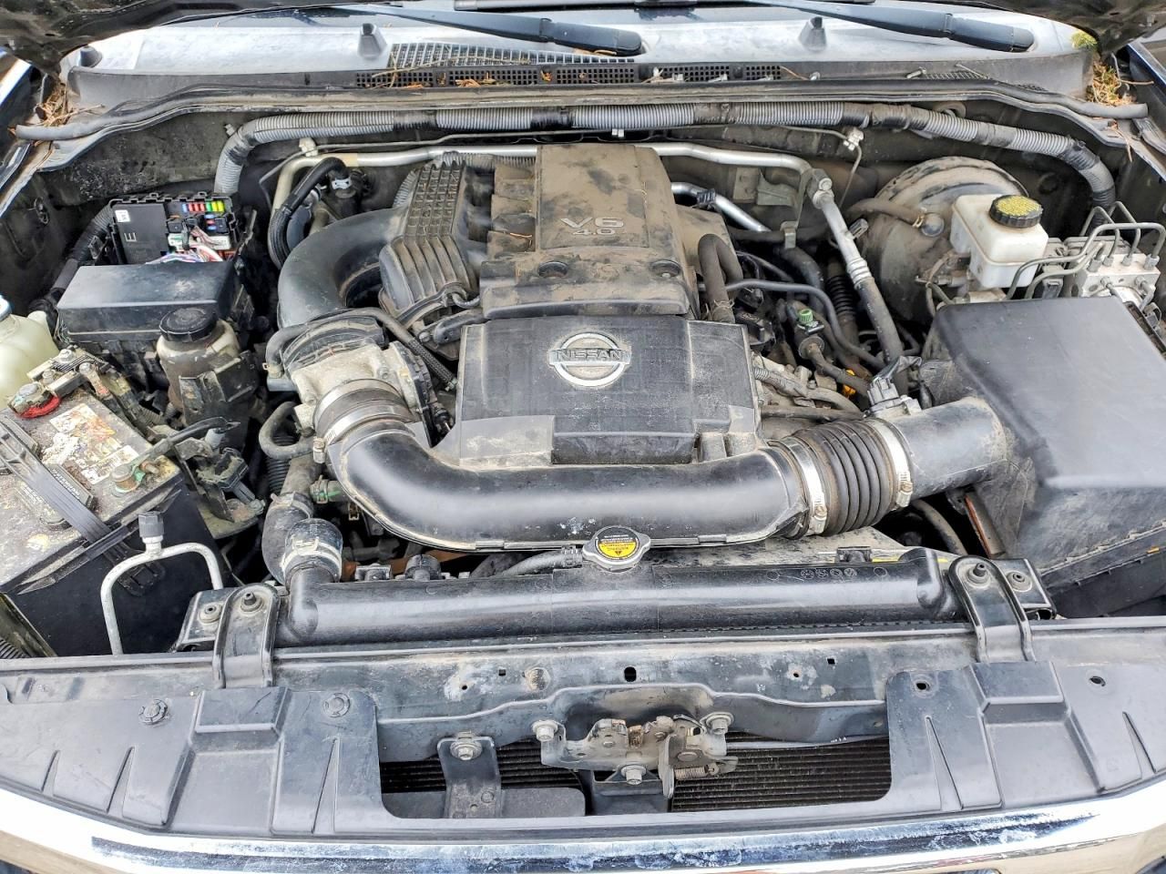 2012 Nissan Frontier s