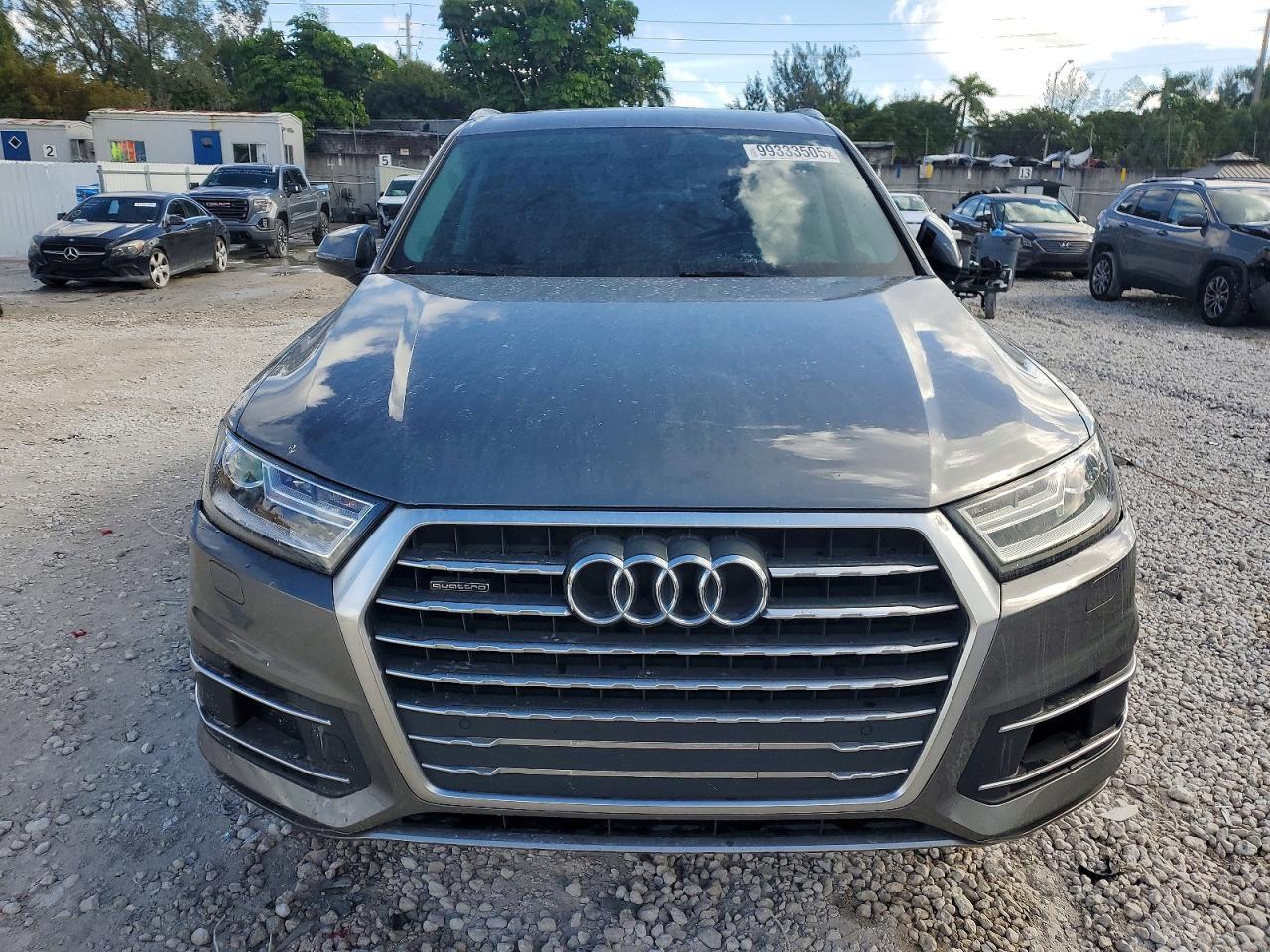 2018 Audi Q7 Premium Plus