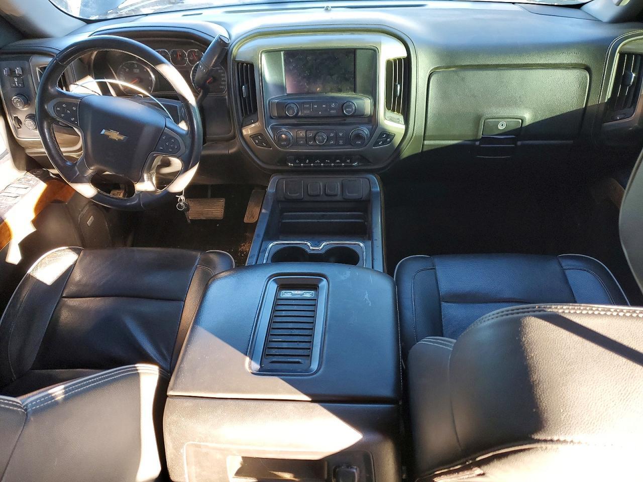 2017 Chev Silverado K1500 High Country