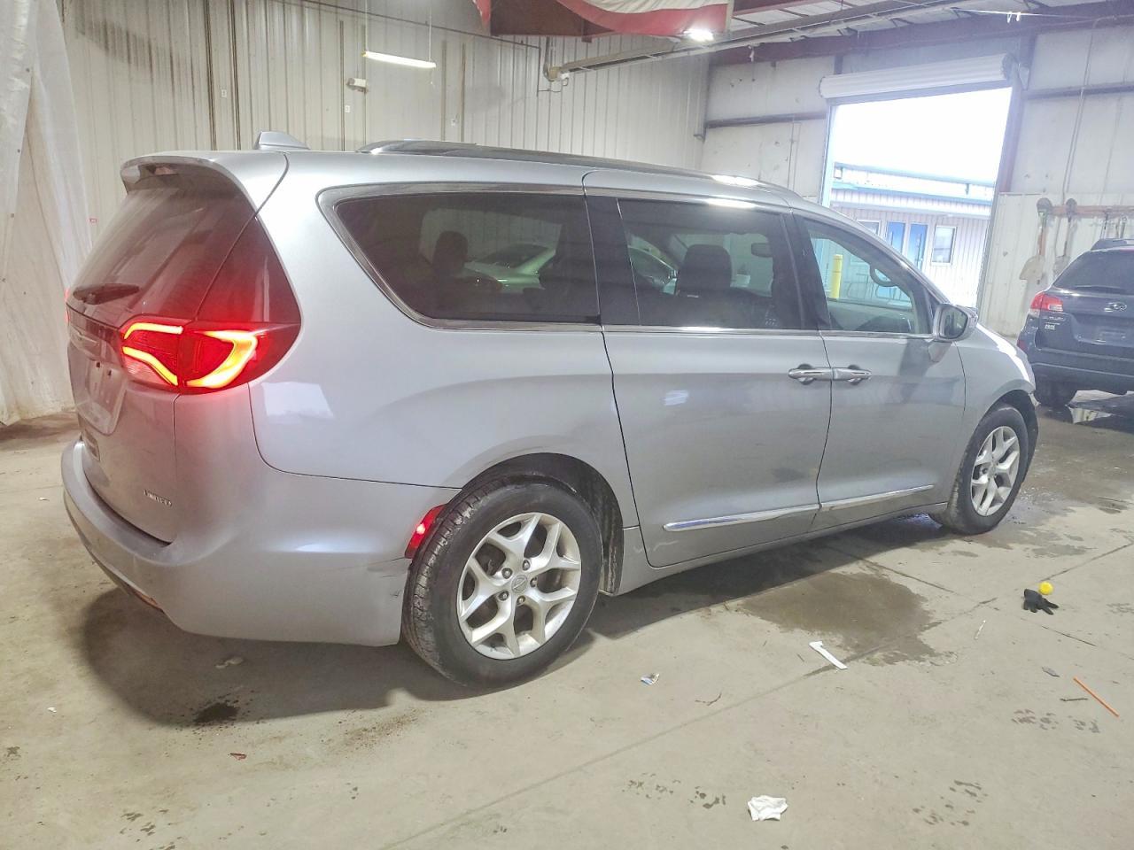 2020 Chrysler Pacifica Limited