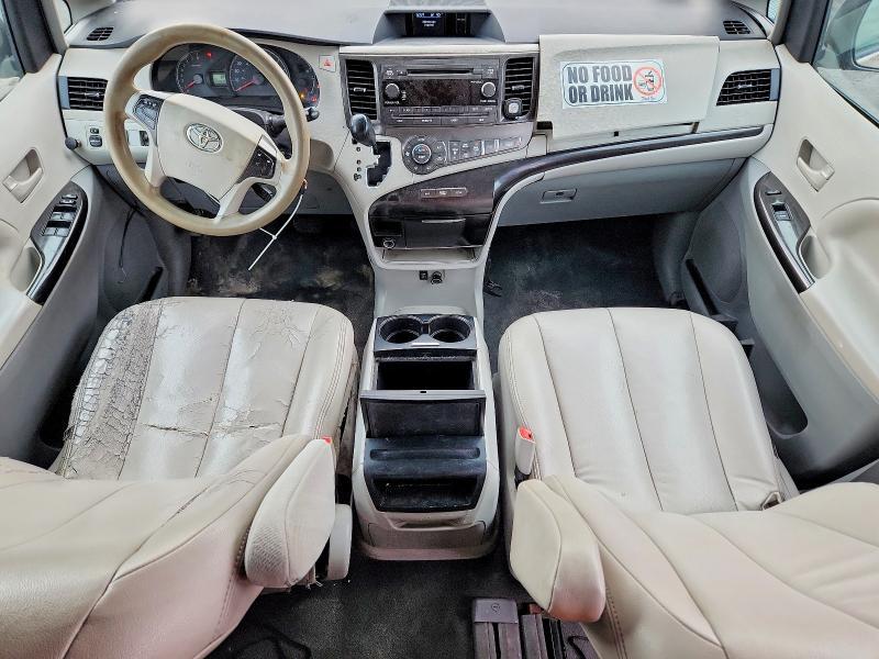 2014 Toyota Sienna le