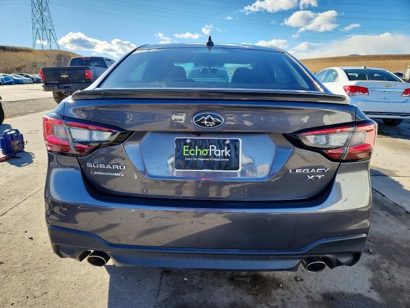 2022 Subaru Legacy Limited xt
