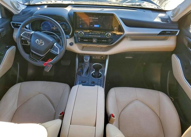 2023 Toyota Highlander Hybrid Limited