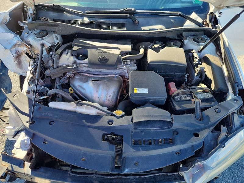 2015 Toyota Camry le