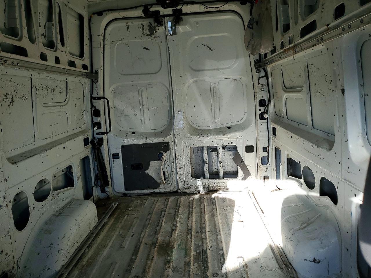 2016 Nissan Nv 2500 s