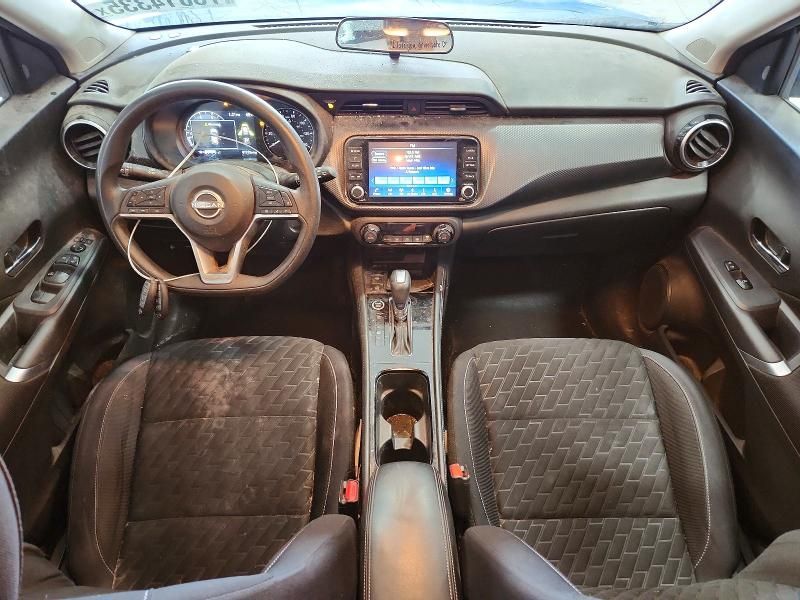 2022 Nissan Kicks sv