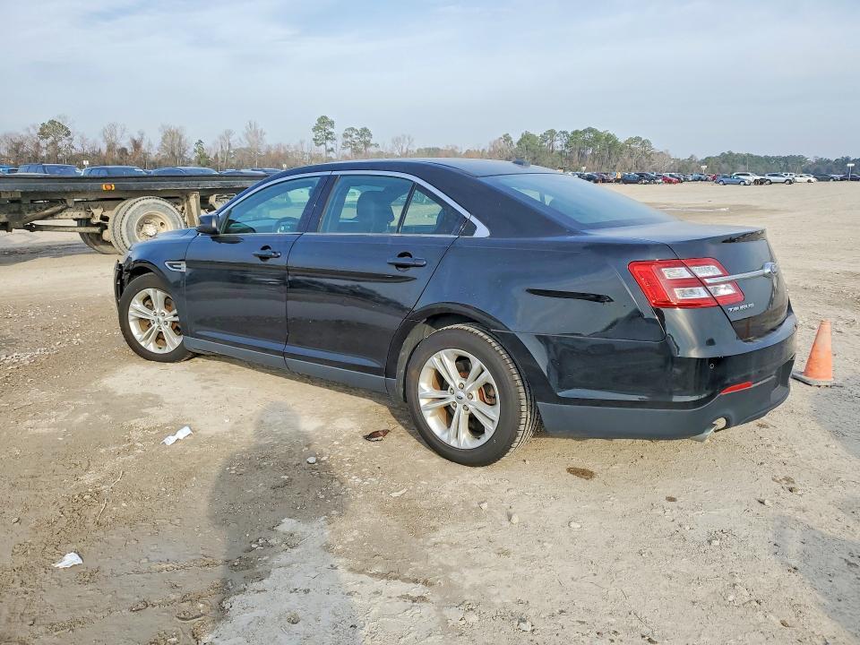 2016 Ford Taurus sel