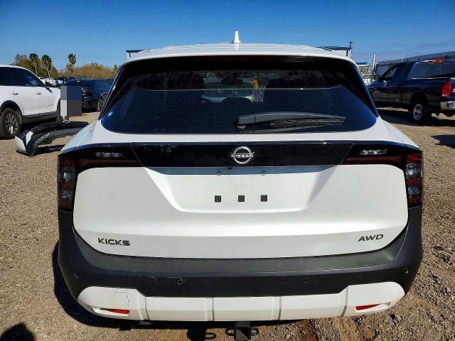 2025 Nissan Kicks sv