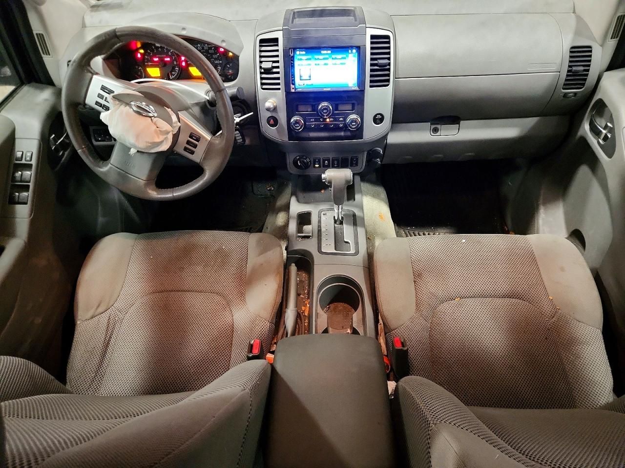 2016 Nissan Frontier s