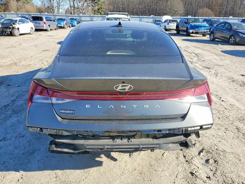 2025 Hyundai Elantra sel