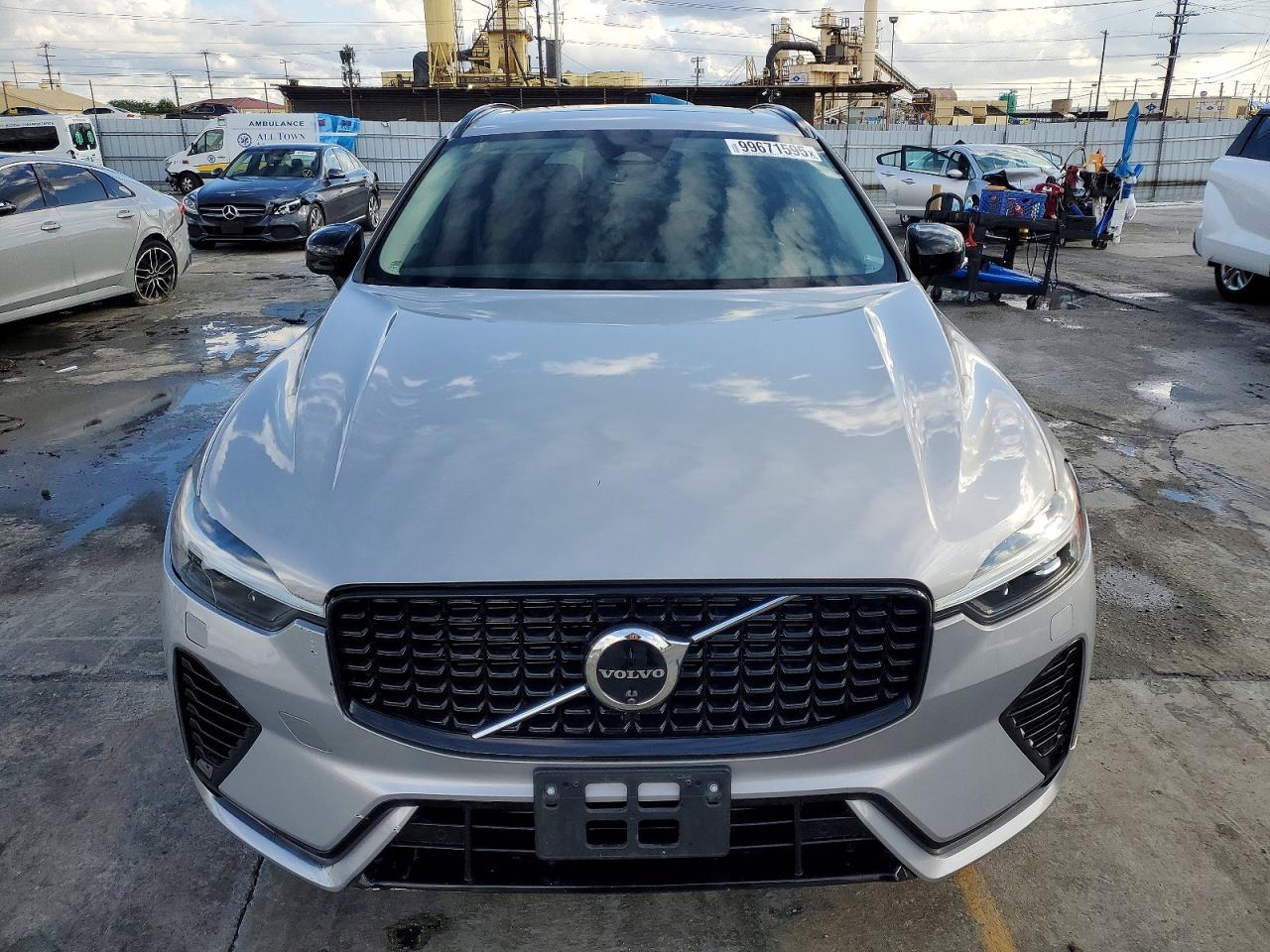 2024 Volvo Xc60 Plus