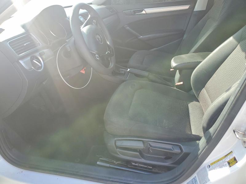 2016 Volkswagen Passat s