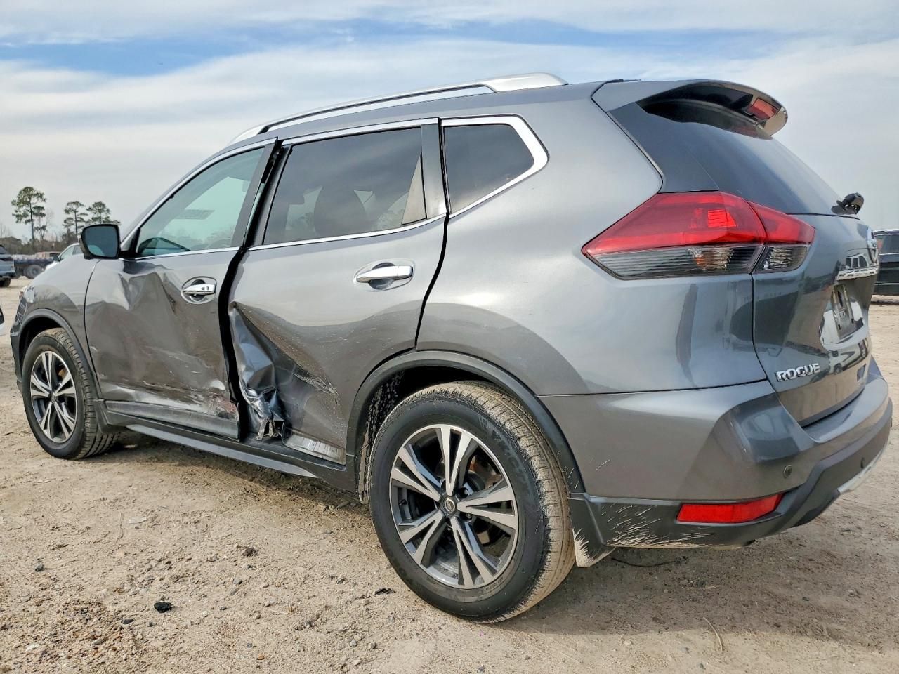 2019 Nissan Rogue s