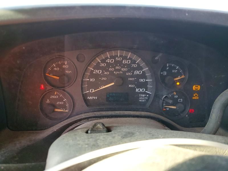 2004 Chevrolet Express Delivery Truck