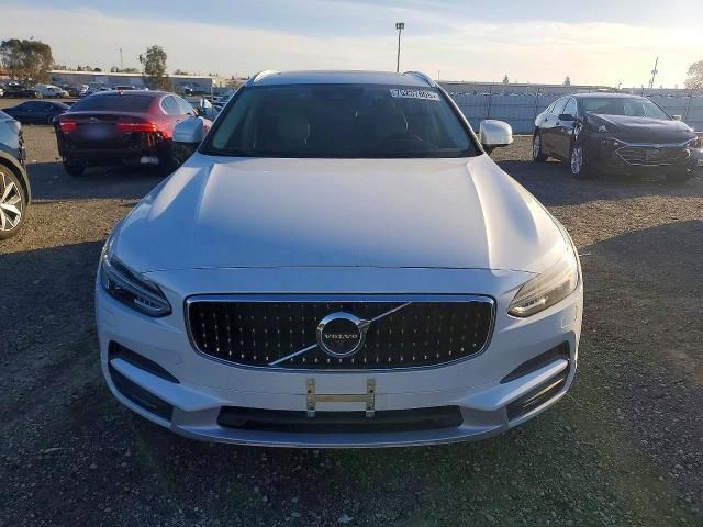 2018 Volvo V90 Cross Country T6 Inscription