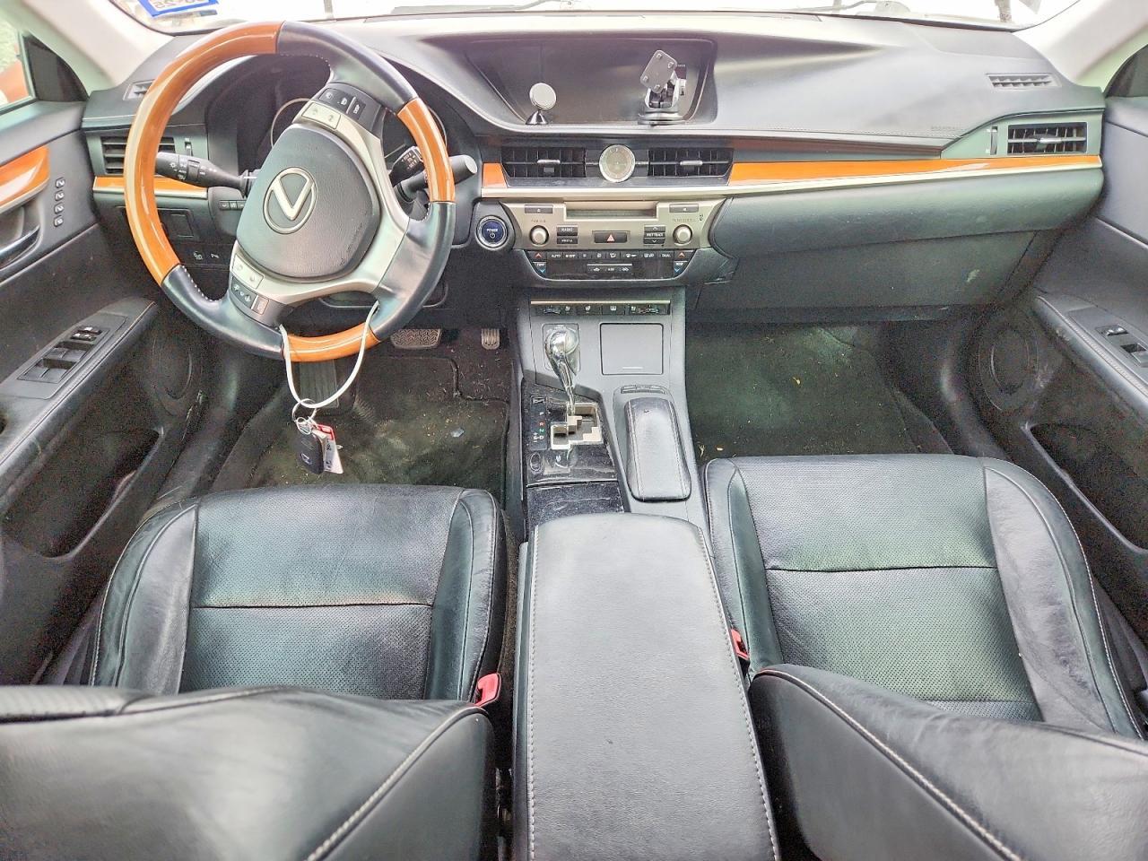 2014 Lexus Es 300h