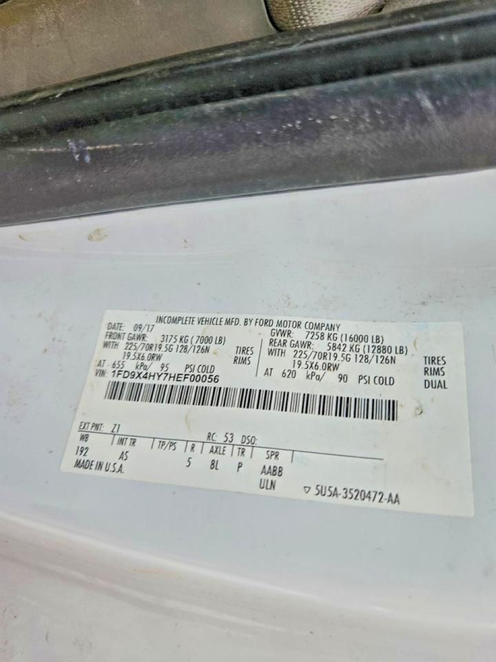 2017 Ford F450 Flatbed Truck