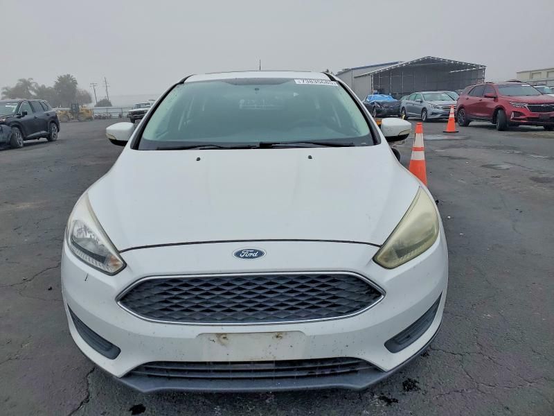 2016 Ford Focus se