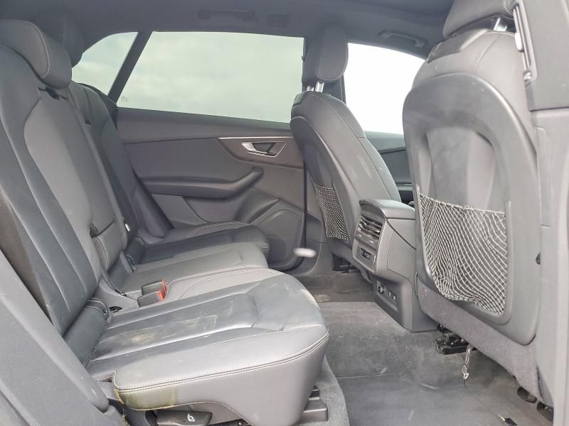 2021 Audi Q8 Premium