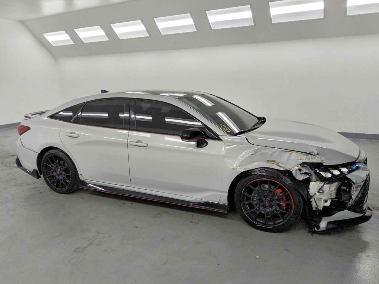2021 Toyota Avalon trd