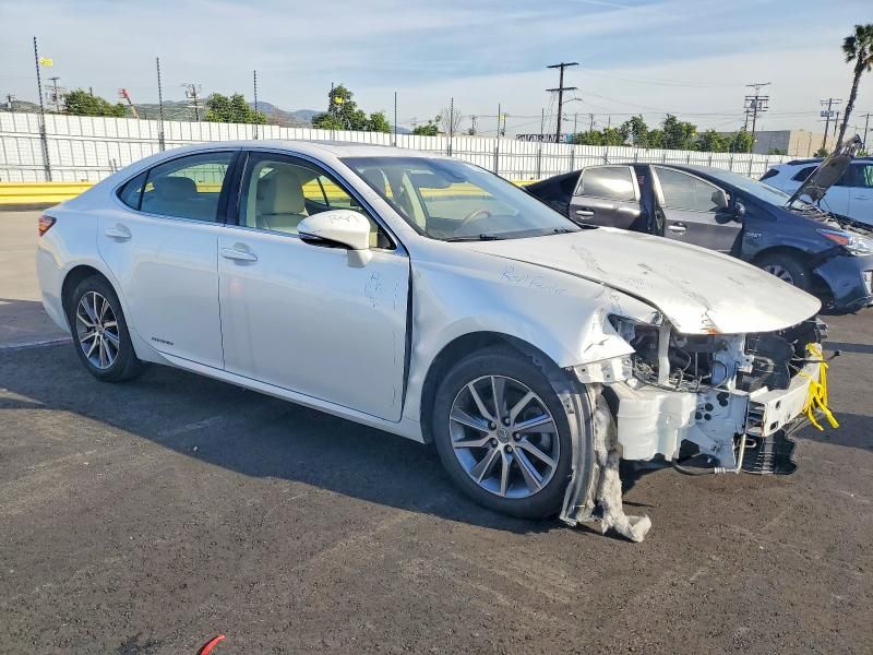 2016 Lexus Es 300h