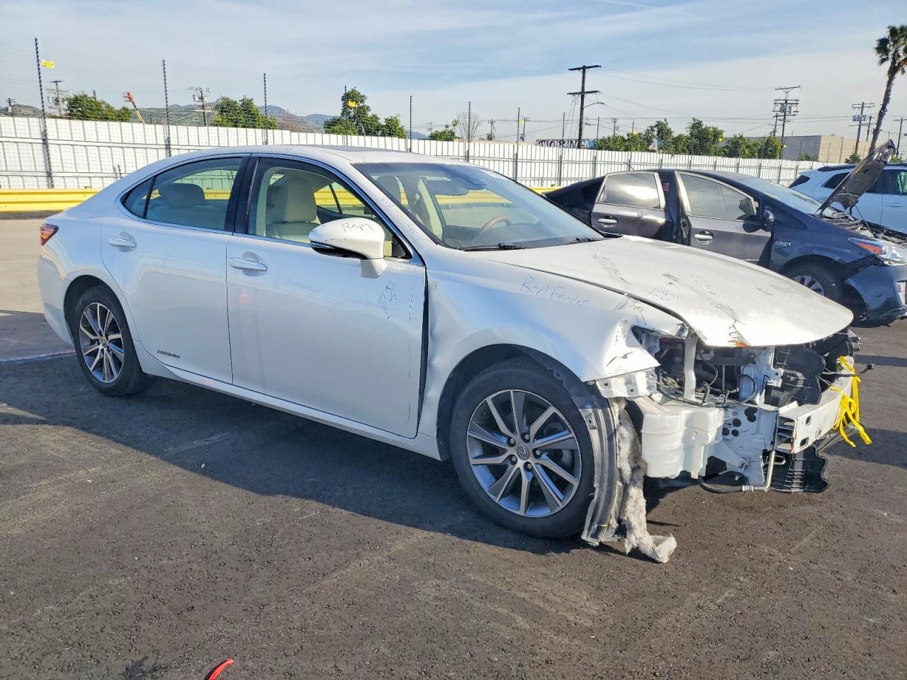 2016 Lexus Es 300h