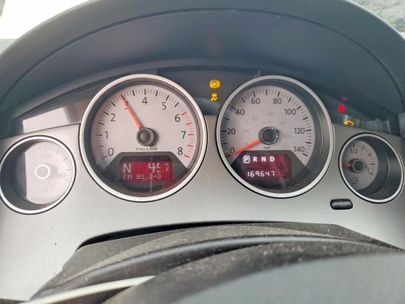 2012 Volkswagen Routan se