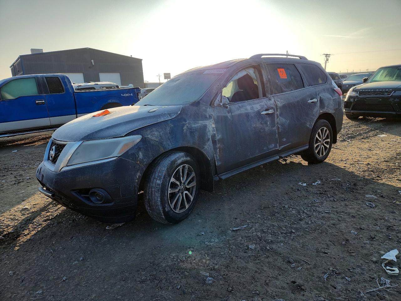 2014 Nissan Pathfinder s