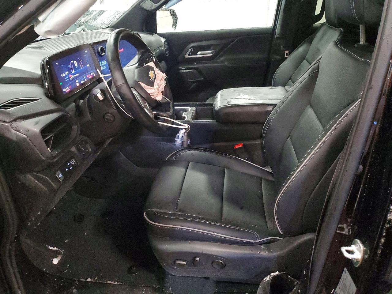 2025 Chevrolet Silverado lt