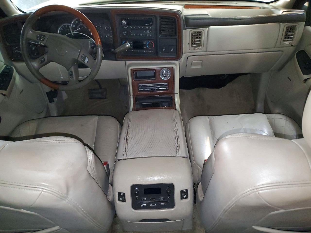 2003 Cadillac Escalade Luxury